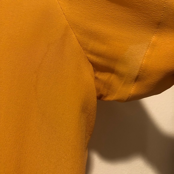 Everlane Clean Silk Short-Sleeve Notch Shirt - Picture 5 of 5